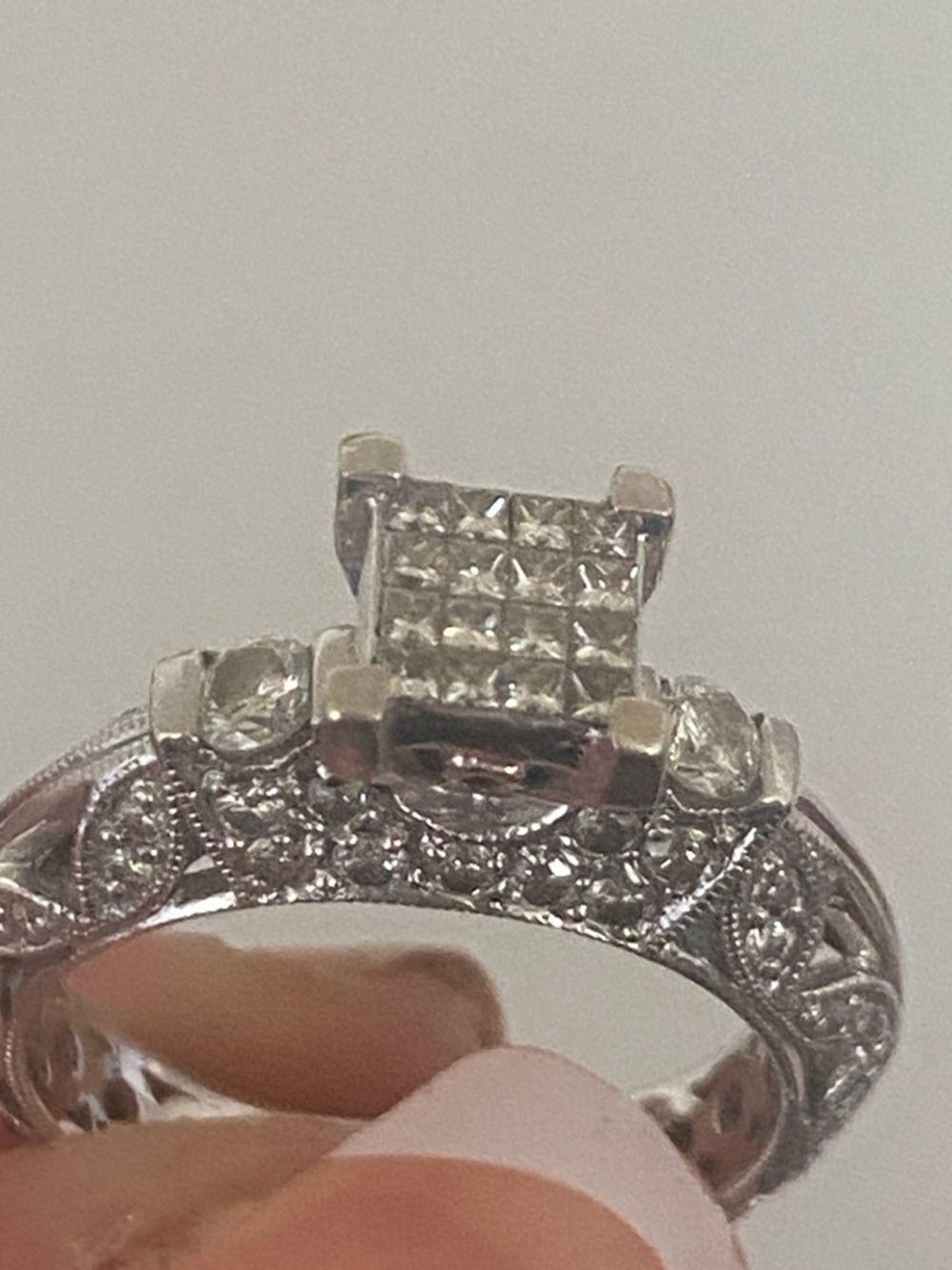 Ladies 14k White Gold Diamond Cluster Engagement Ring